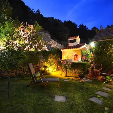 Artsy Apartman Klis