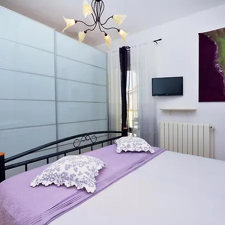 Apartman Artsy
